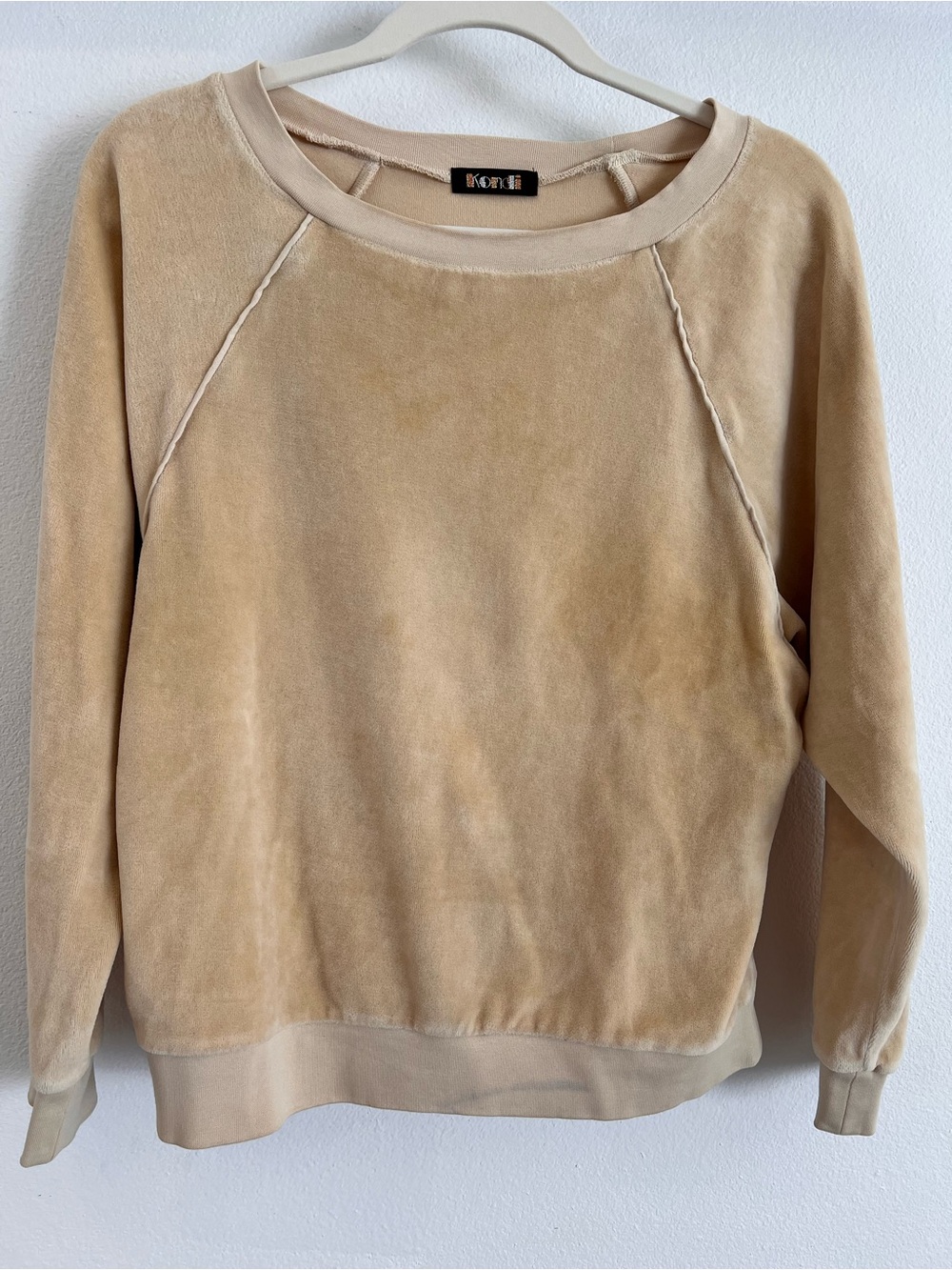 Suzie Kondi Velour Saba Top Sweatshirt